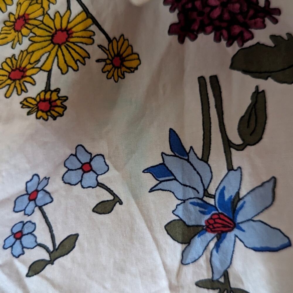 Talbots Button Down Shirt Women's Sz 2P AOP Floral - Picture 5 of 8